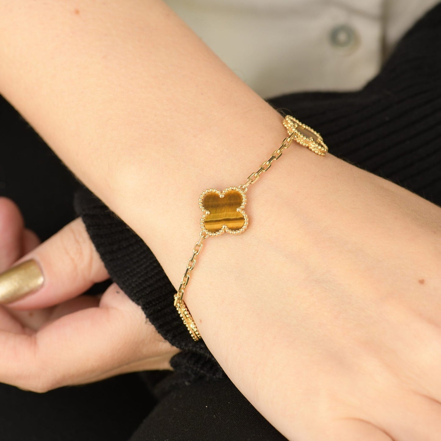 [Love's Uplift]CLOVER  5 MOTIFS TIGER EYE BRACELET