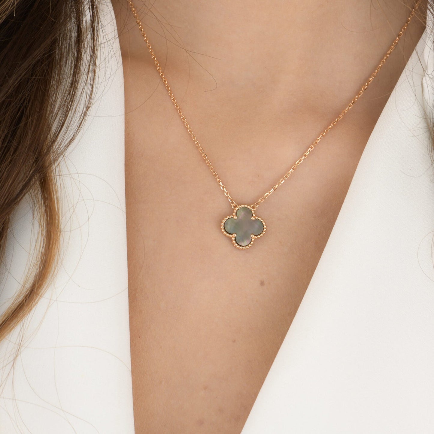 [Love's Uplift]CLOVER 15MM  GRAY MOTHER OF PEARL NECKLACE