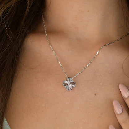 [Love's Uplift]CLOVER  15MM DIAMOND LASER NECKLACE SILVER