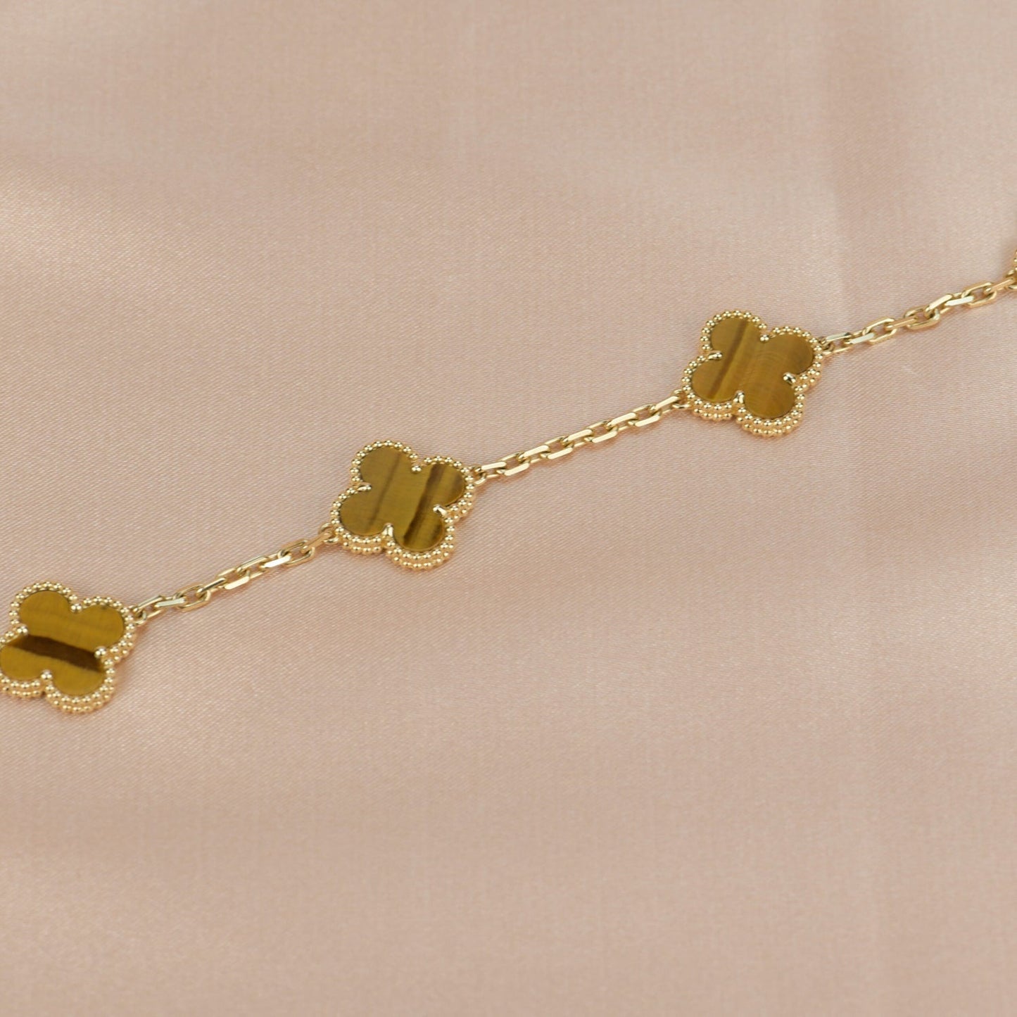 [Love's Uplift]CLOVER  5 MOTIFS TIGER EYE BRACELET