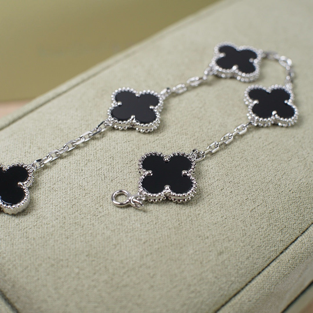[Love's Uplift]CLOVER 5 MOTIF ONYXS  BRACELET SILVER