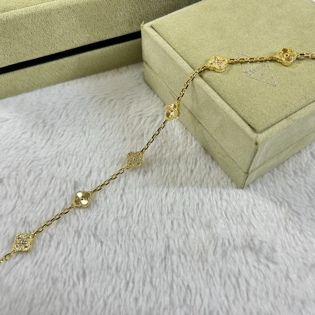 [Love's Uplift]CLOVER 6 MOTIF DIAMOND LASER BRACELET