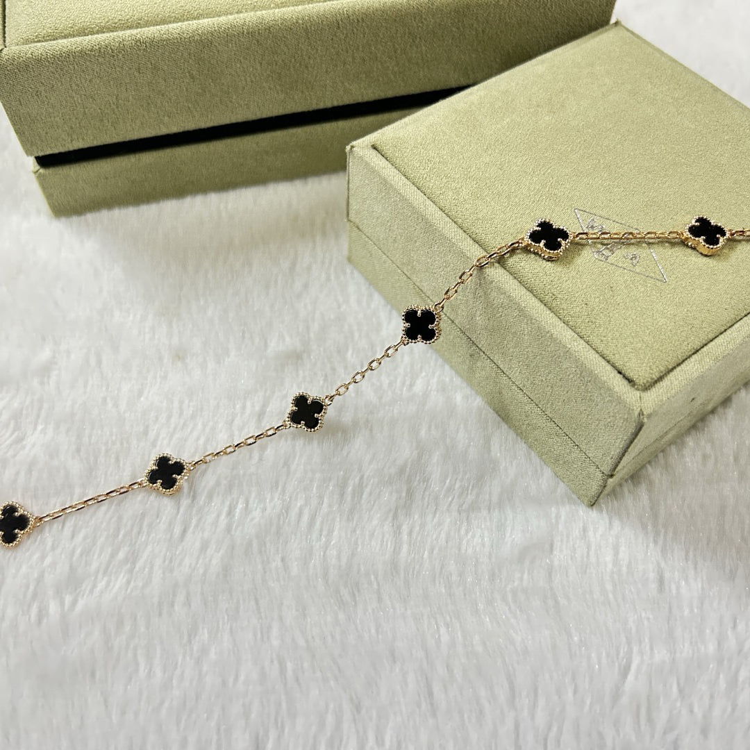 [Love's Uplift]CLOVER 6 MOTIF  ONYXS BRACELET