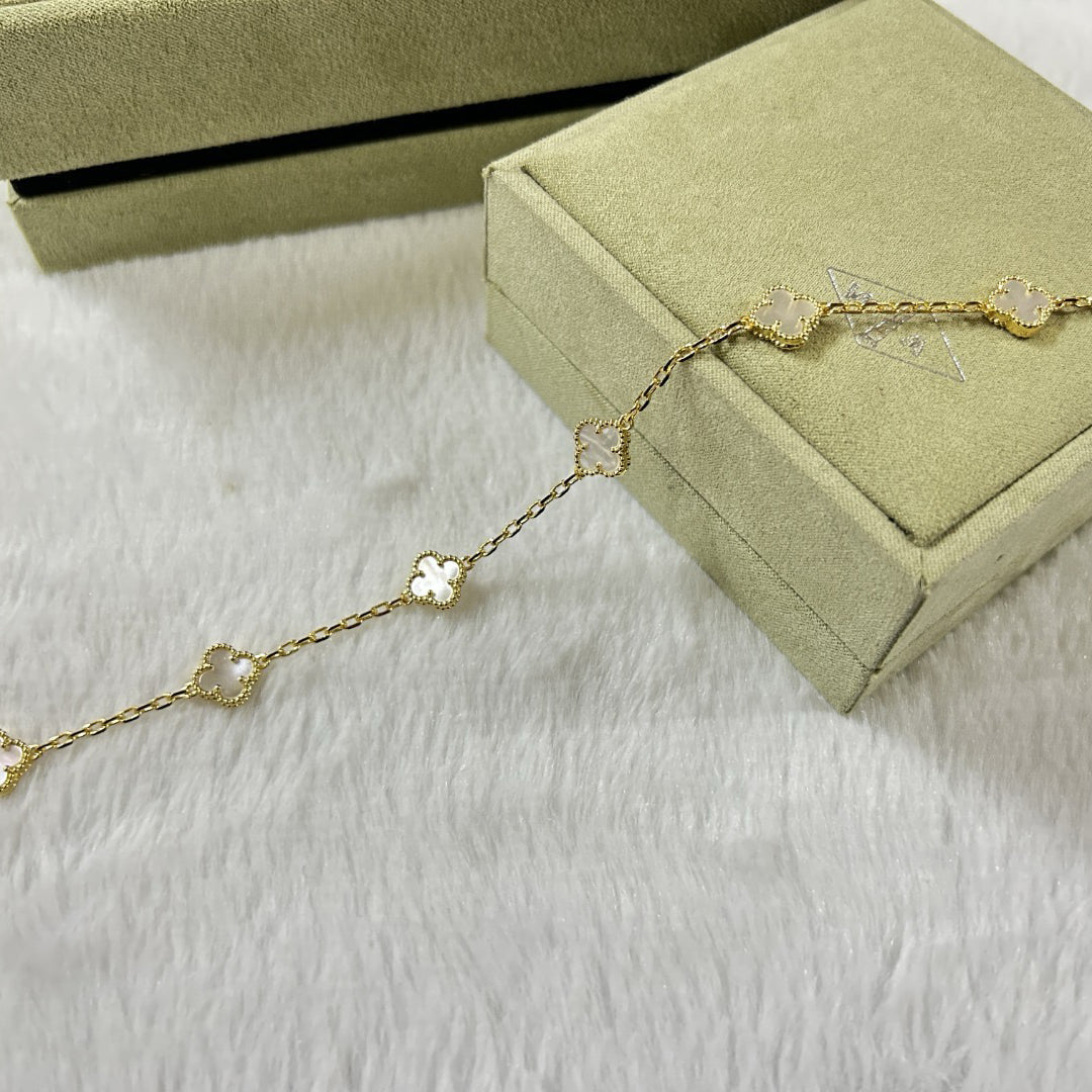 [Love's Uplift]CLOVER 6 MOTIF WHITE MOP BRACELET