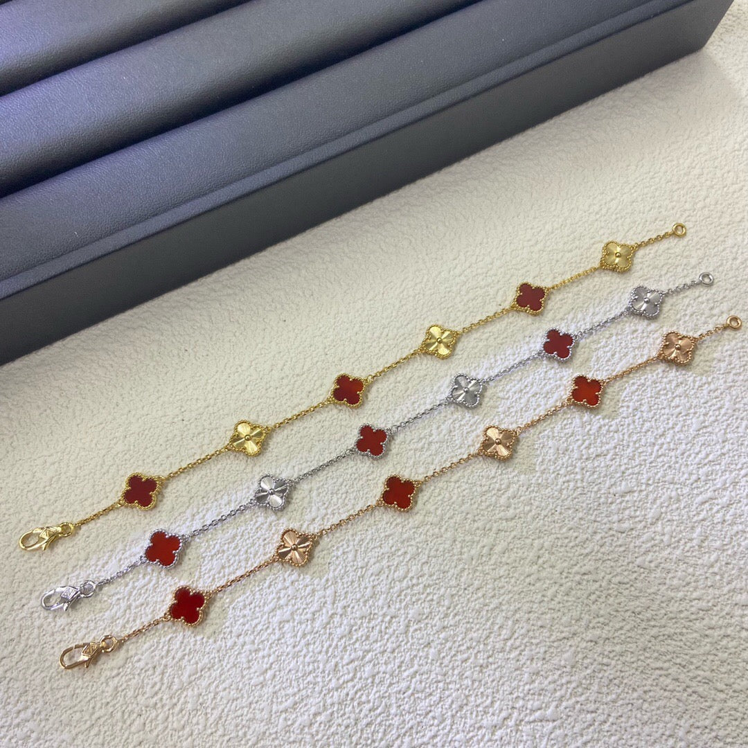 [Love's Uplift]CLOVER 6 MOTIF RED AGATE LASER BRACELET