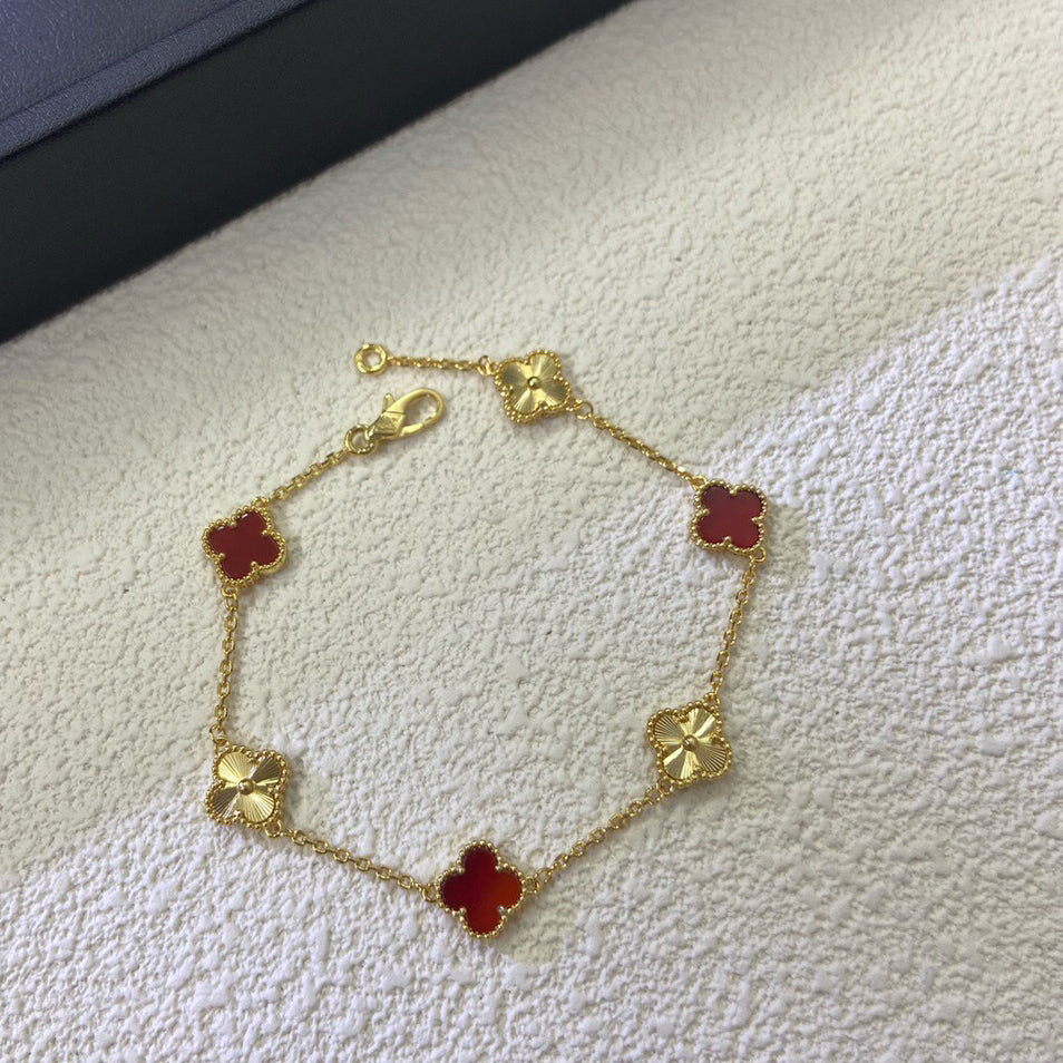 [Love's Uplift]CLOVER 6 MOTIF RED AGATE LASER BRACELET