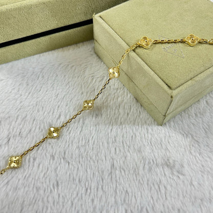 [Love's Uplift]CLOVER 6 MOTIF DIAMOND BRACELET