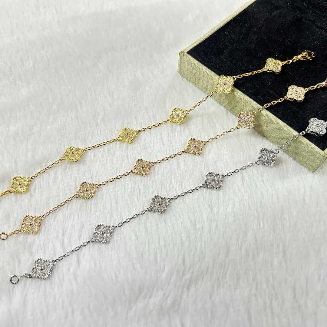 [Love's Uplift]CLOVER 6 MOTIF DIAMOND BRACELET