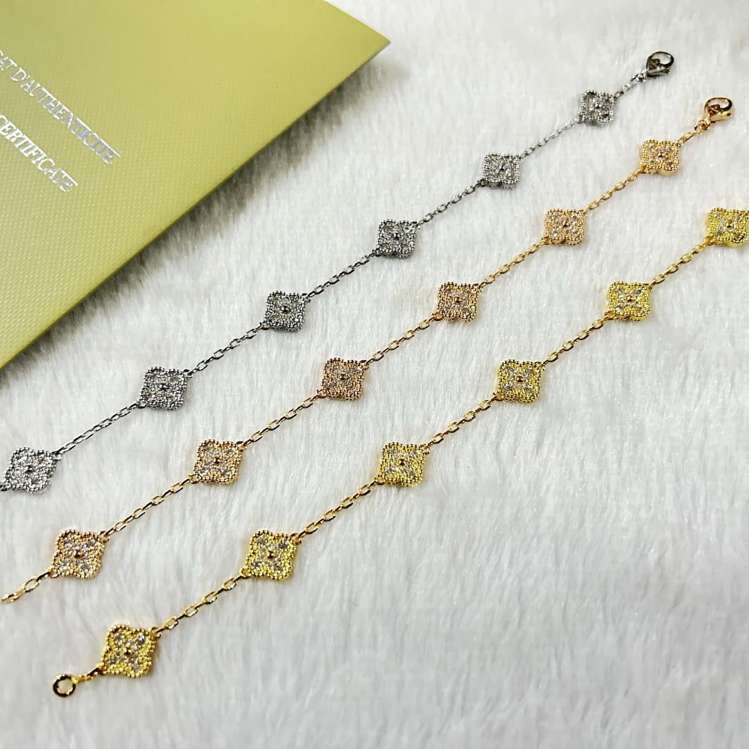 [Love's Uplift]CLOVER 6 MOTIF DIAMOND BRACELET