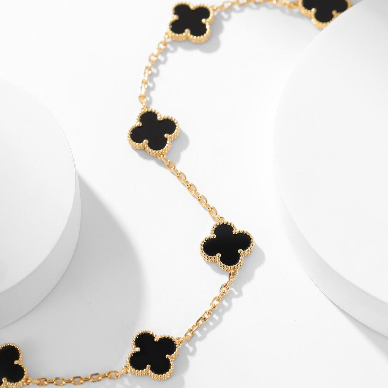 [Love's Uplift]CLOVER 10 MOTIFS ONYX NECKLACE