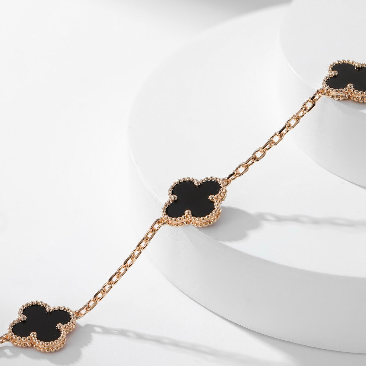 [Love's Uplift]CLOVER 10 MOTIFS ONYX NECKLACE