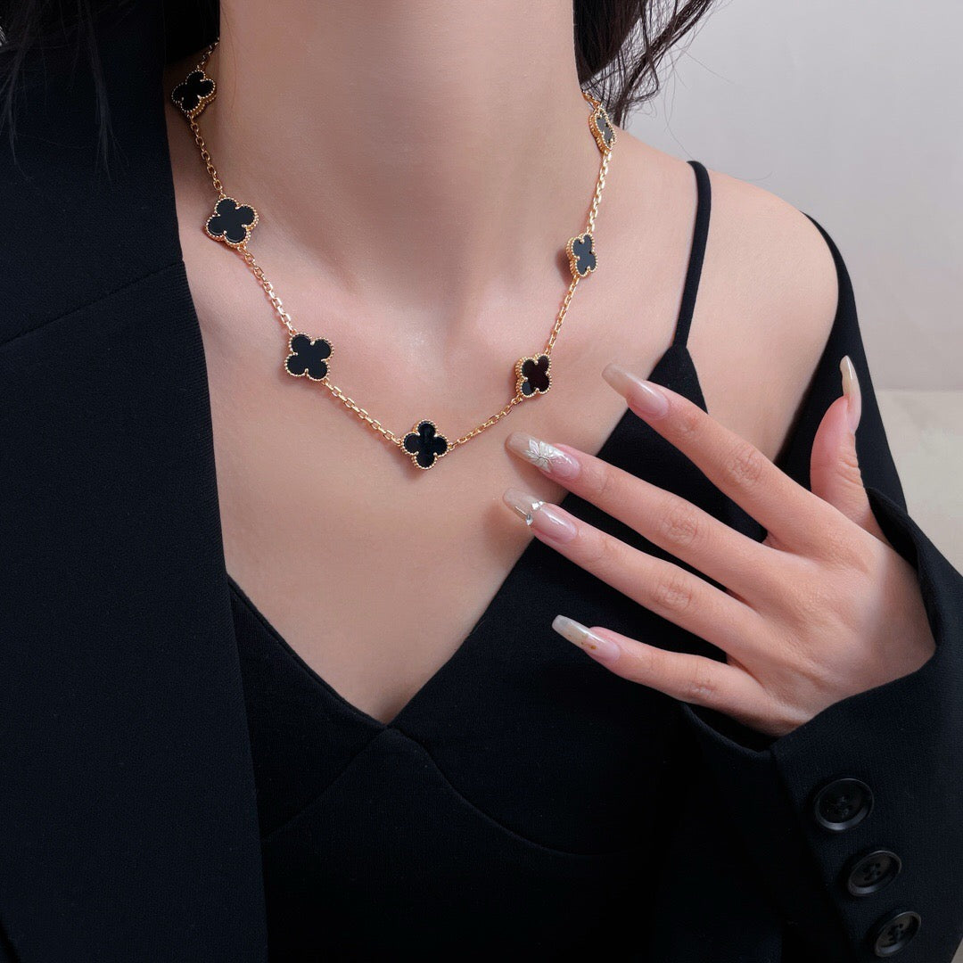 [Love's Uplift]CLOVER 10 MOTIFS ONYX NECKLACE