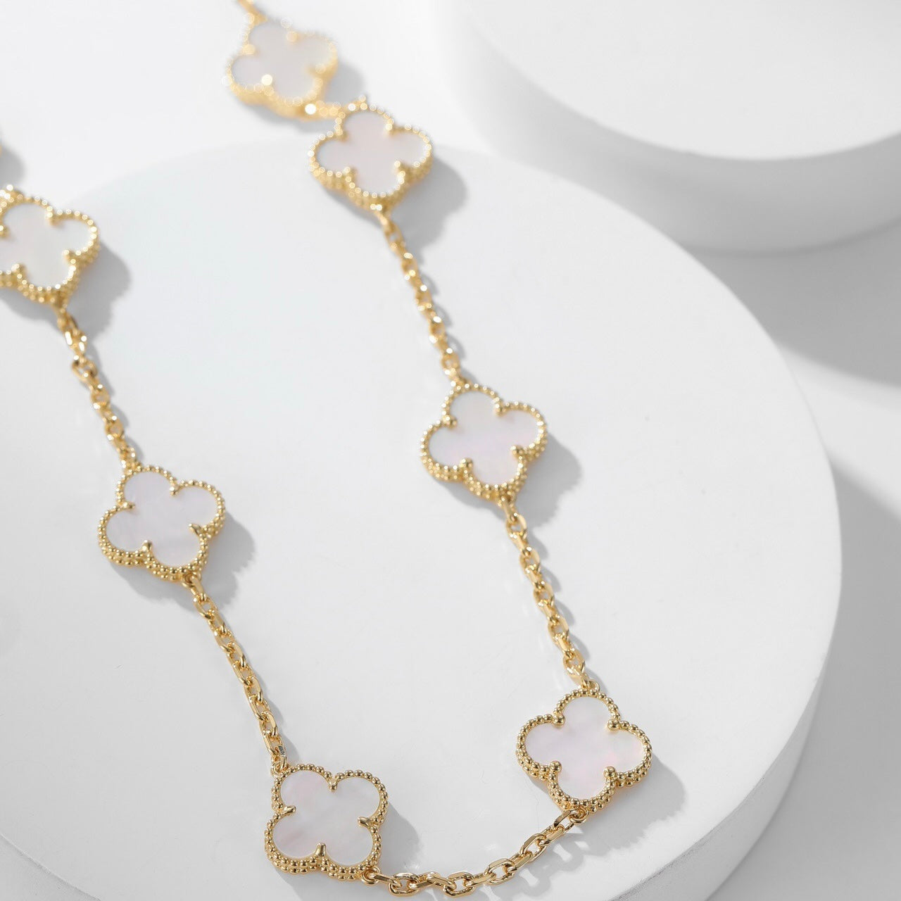 [Love's Uplift]CLOVER 10 MOTIFS WHITE MOTHER OF PEARL NECKLACE