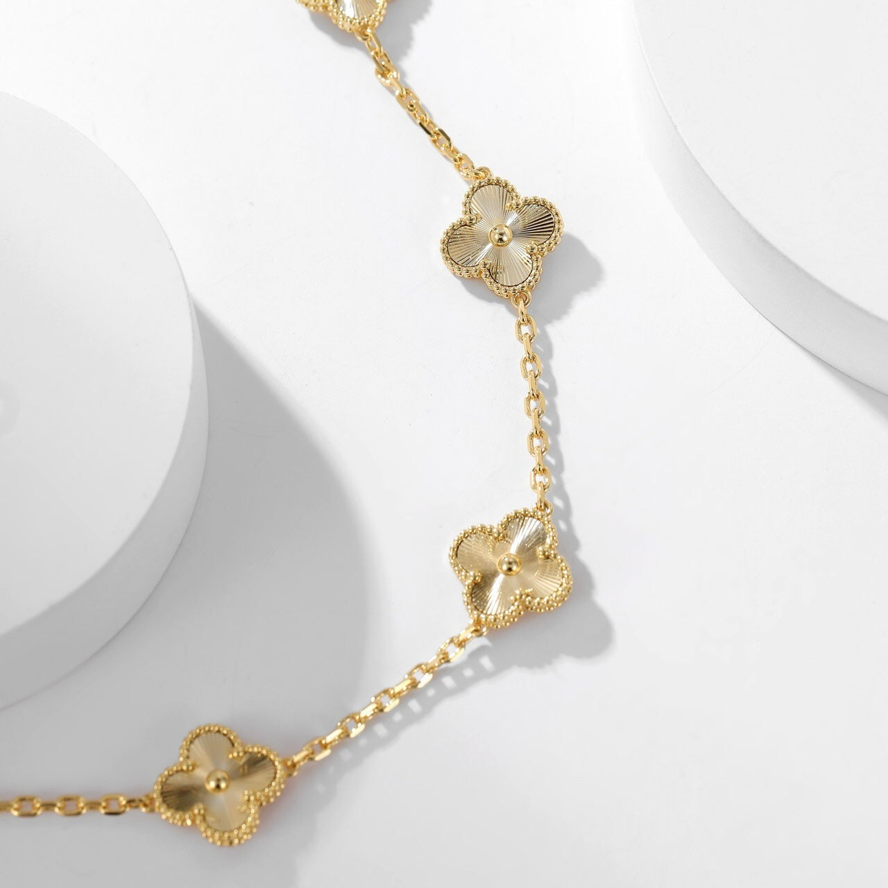 [Love's Uplift]CLOVER 10 MOTIFS LASER NECKLACE