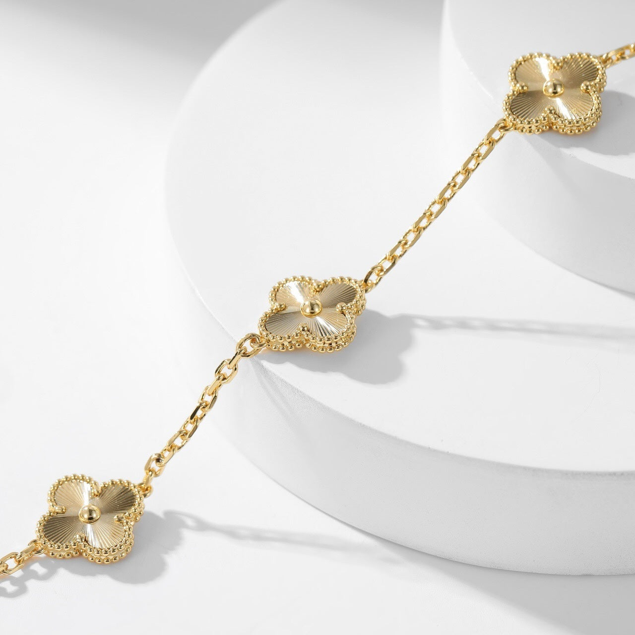 [Love's Uplift]CLOVER 10 MOTIFS LASER NECKLACE