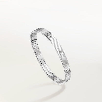 [Love's Uplift] Clover 5-Motif & LOVE Unlimited Bracelet Set