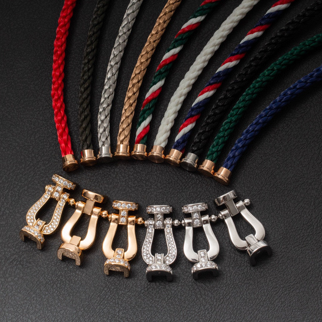 [Love's Uplift]Love & Force Large Horseshoe Trio Bracelet Stack Set