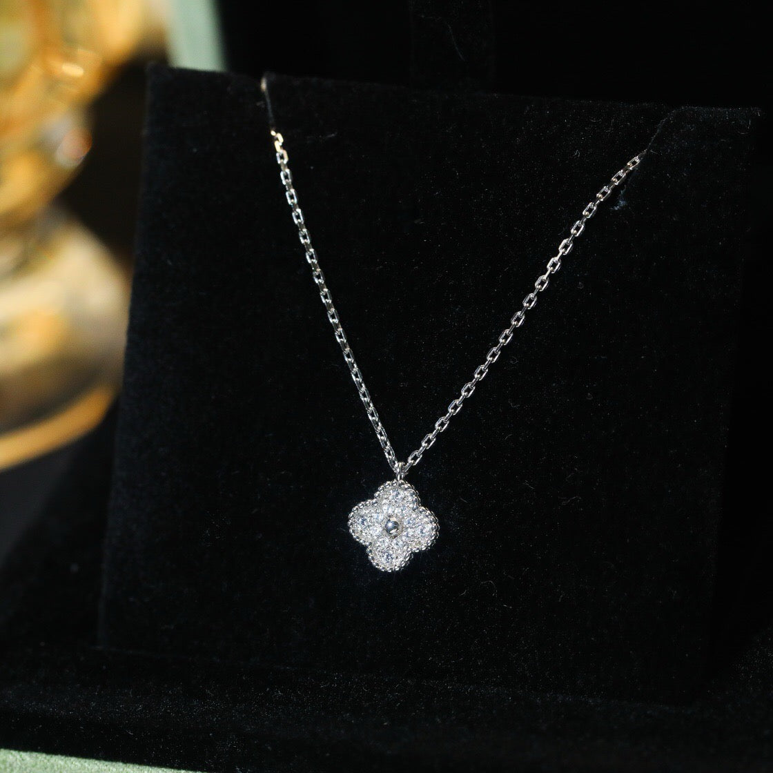 [Love's Uplift]CLOVER MINI 9.5MM PENDANT DIAMOND NECKLACE