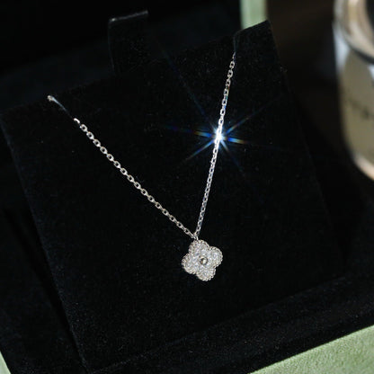 [Love's Uplift]CLOVER MINI 9.5MM PENDANT DIAMOND NECKLACE