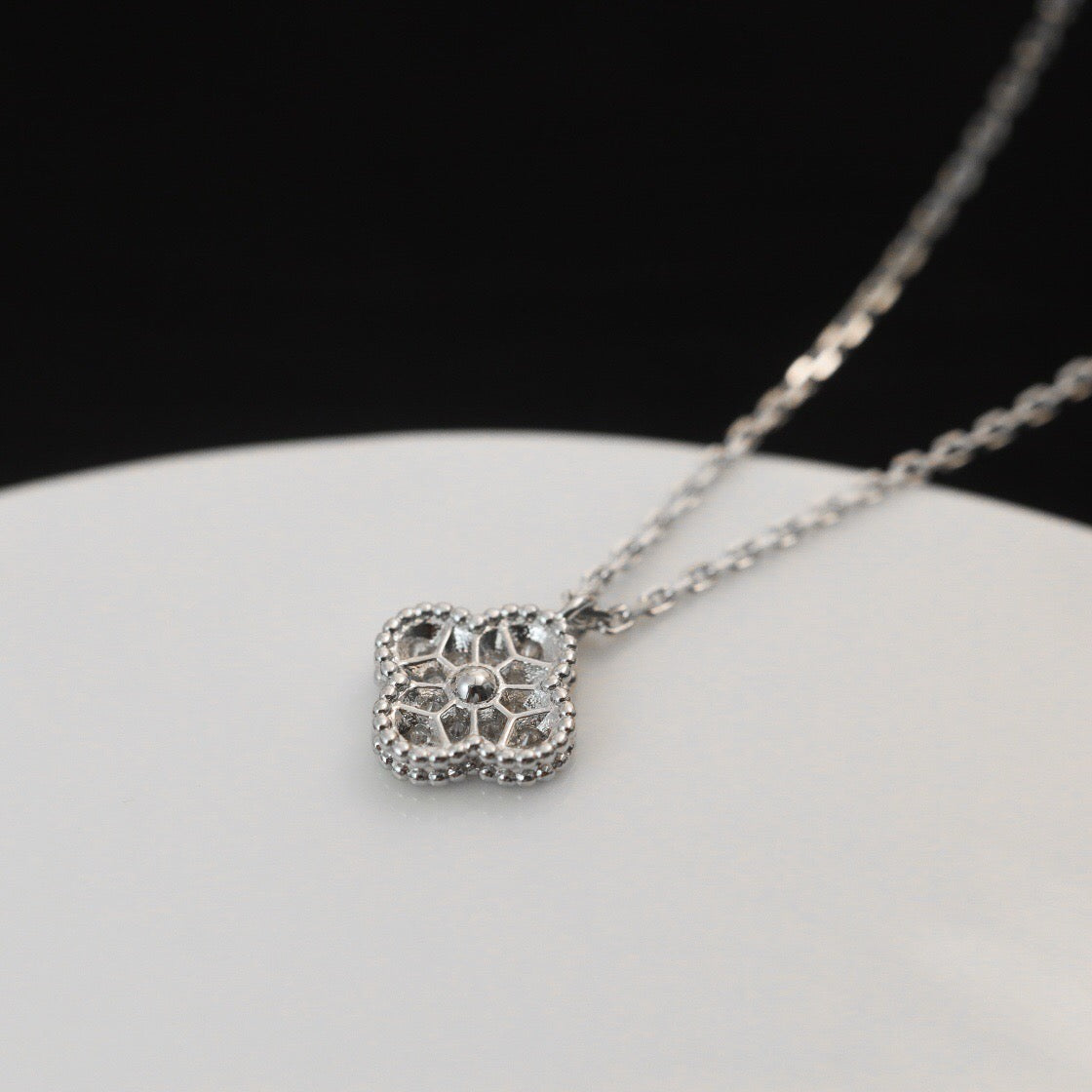 [Love's Uplift]CLOVER MINI 9.5MM PENDANT DIAMOND NECKLACE