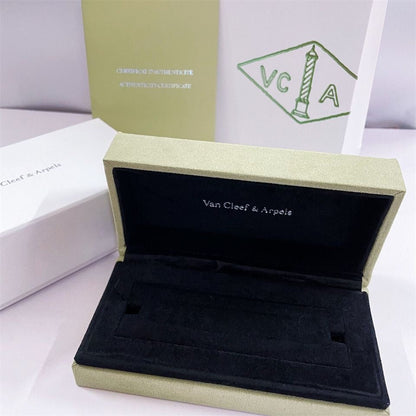 [Love's Uplift]VA CLOVER BRACELET NECKLACE RING BOX GIFT BAG