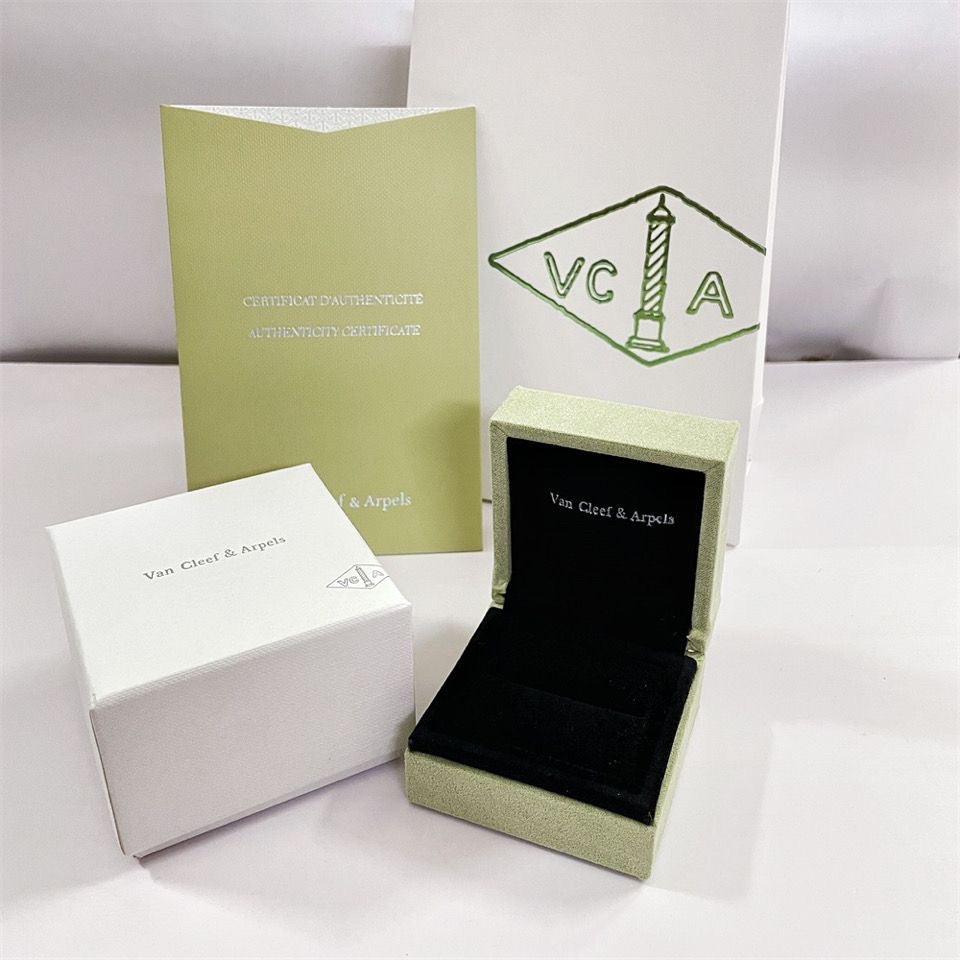 [Love's Uplift] VA CLOVER BOX GIFT BAG