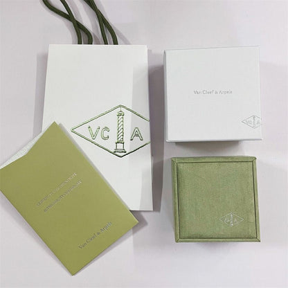 [Love's Uplift]VA CLOVER BRACELET NECKLACE RING BOX GIFT BAG