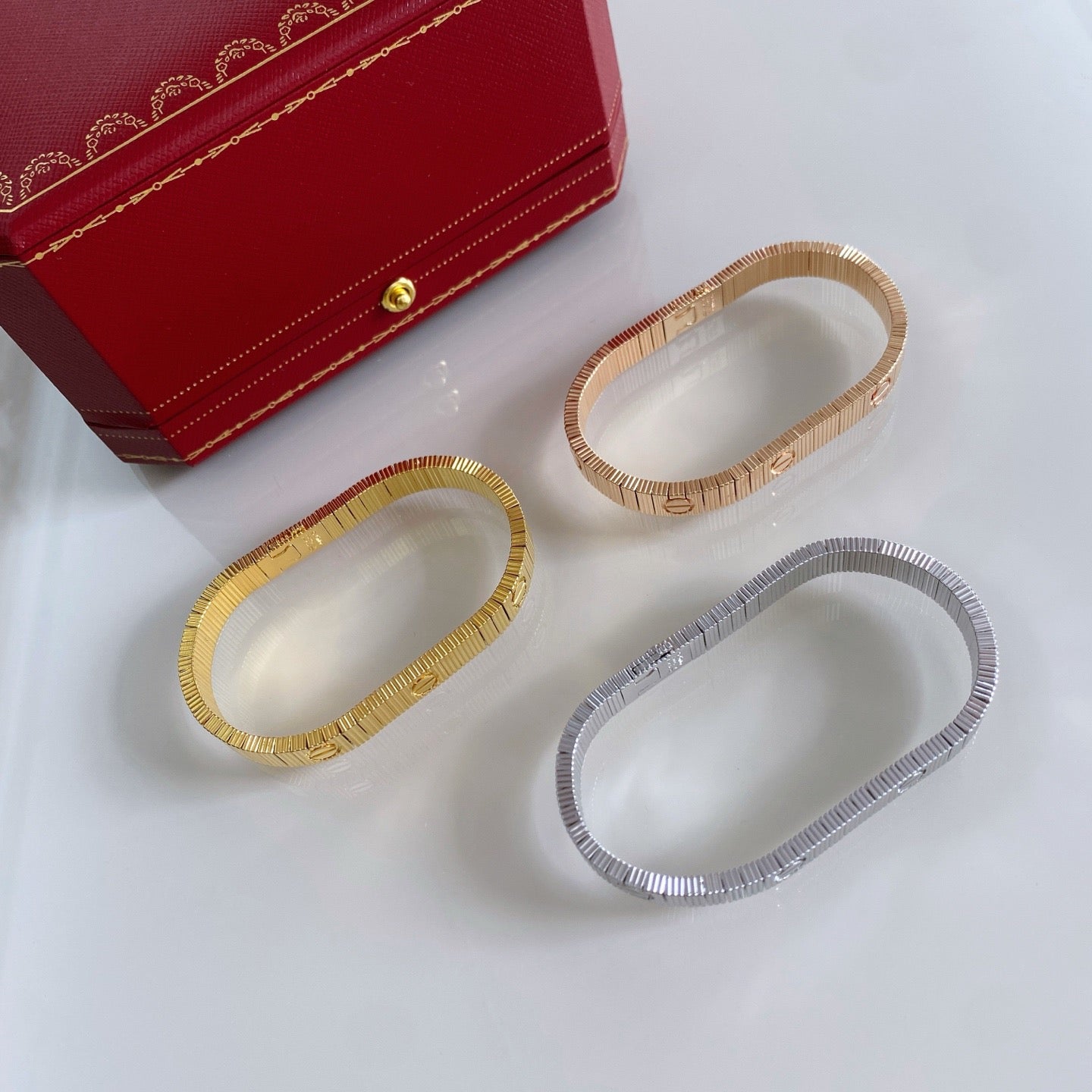 [Love's Uplift]LOVE UNLIMITED BRACELET