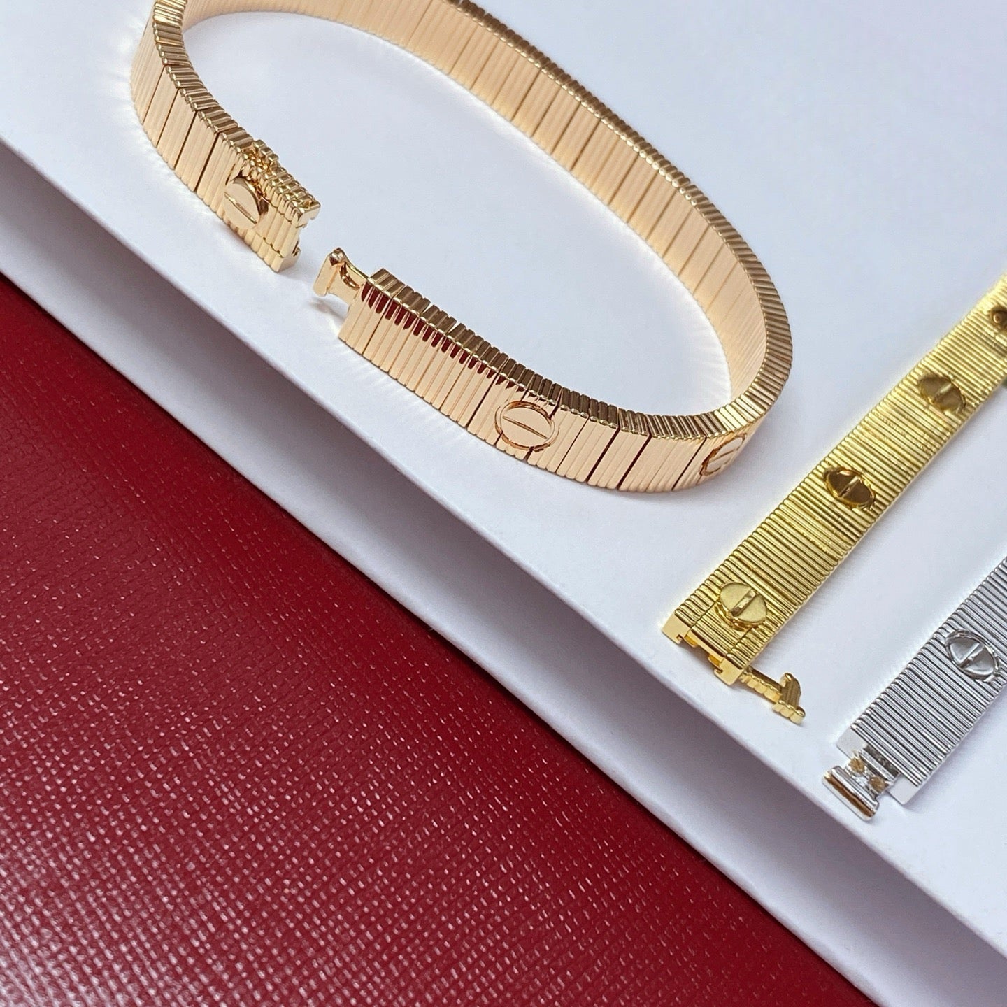 [Love's Uplift]LOVE UNLIMITED BRACELET