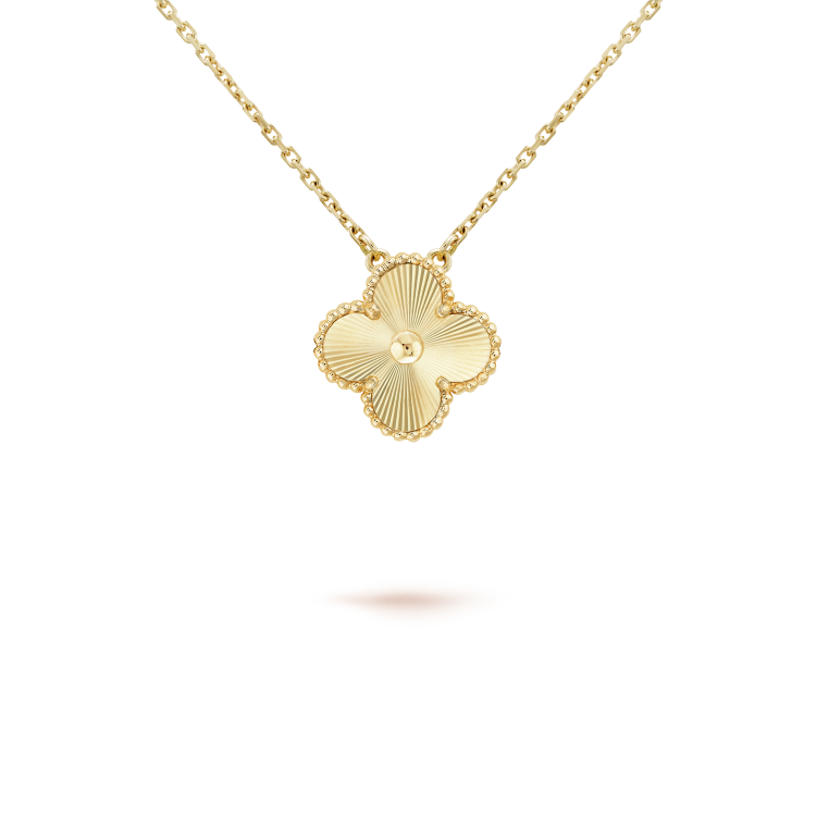 [Love's Uplift]CLOVER 15MM LASER NECKLACE