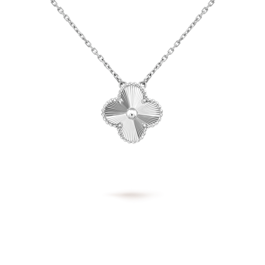 [Love's Uplift]CLOVER 15MM LASER NECKLACE SILVER