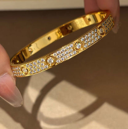 [Love's Uplift]LOVE BRACELET 6.1MM DIAMOND-PAVED 10 BIG DIAMONDS