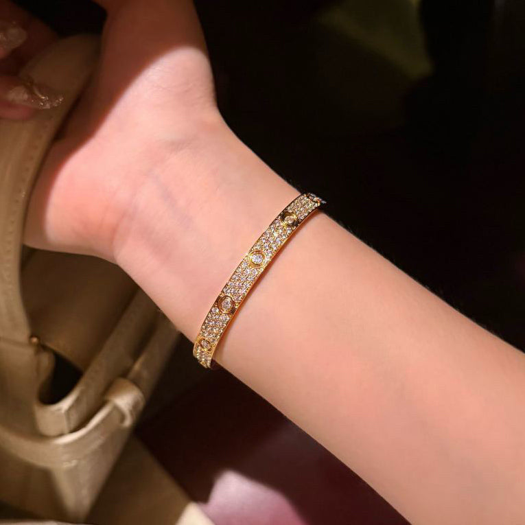 [Love's Uplift]LOVE BRACELET 6.1MM DIAMOND-PAVED 10 BIG DIAMONDS