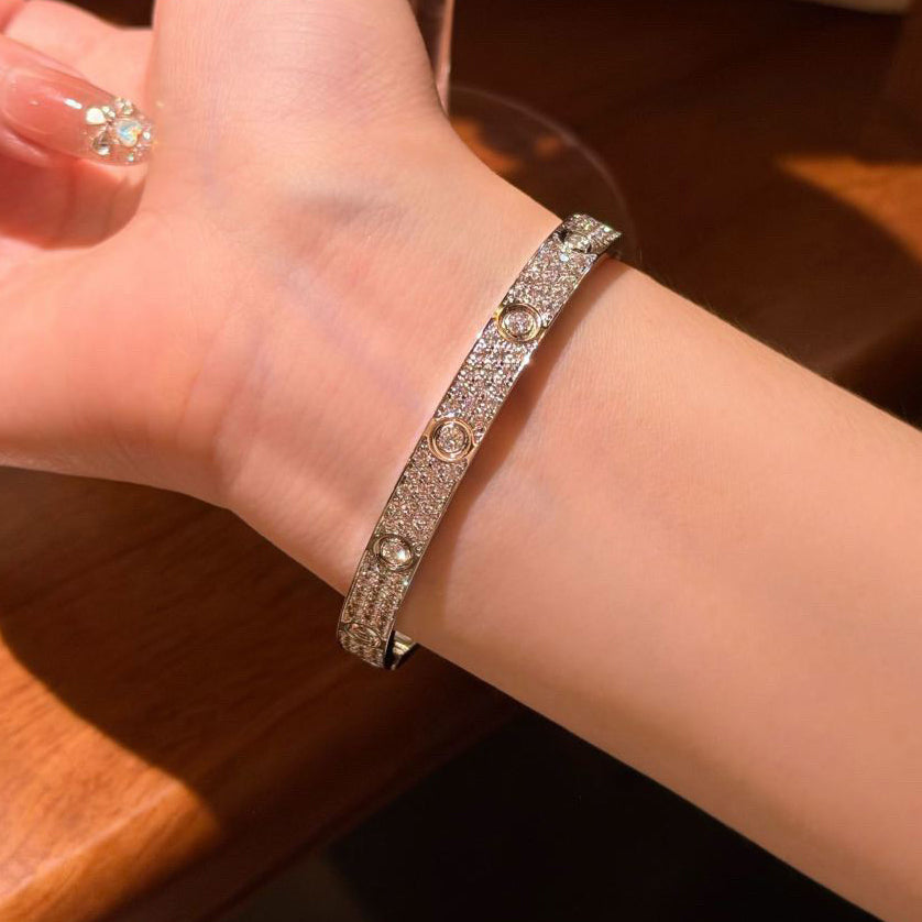 [Love's Uplift]LOVE BRACELET 6.1MM DIAMOND-PAVED 10 BIG DIAMONDS