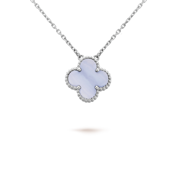 [Love's Uplift]CLOVER 15MM BLUE CHALCEDONY NECKLACE SILVER