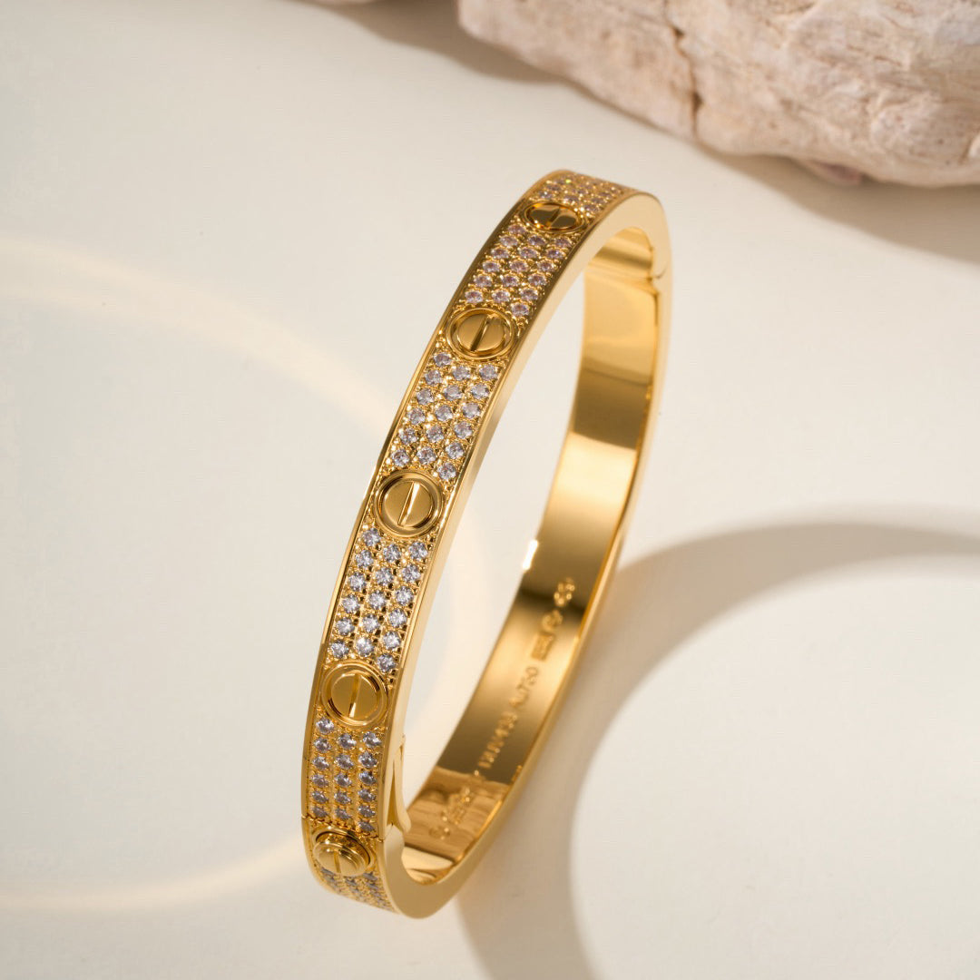 [Love's Uplift]LOVE BRACELET 6.1MM DIAMOND-PAVED