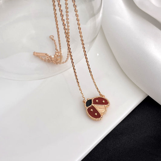 [Love's Uplift]LUCKY  CARNELIANS LADYBUG NECKLACE