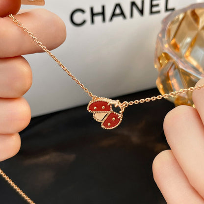 [Love's Uplift]LUCKY  CARNELIANS LADYBUG NECKLACE