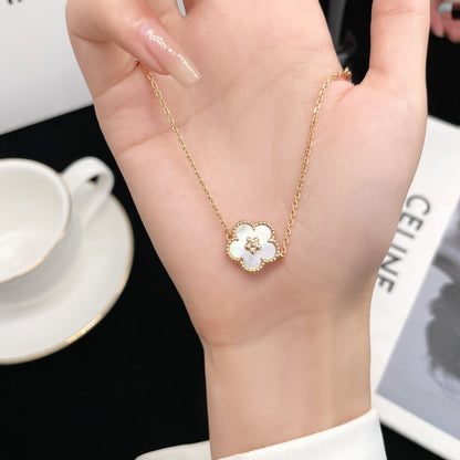 [Love's Uplift]LUCKY WHITE MOP PLUM BLOSSOM  BRACELET