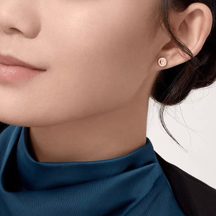 [Love's Uplift]LOVE EARRINGS 7.2MM