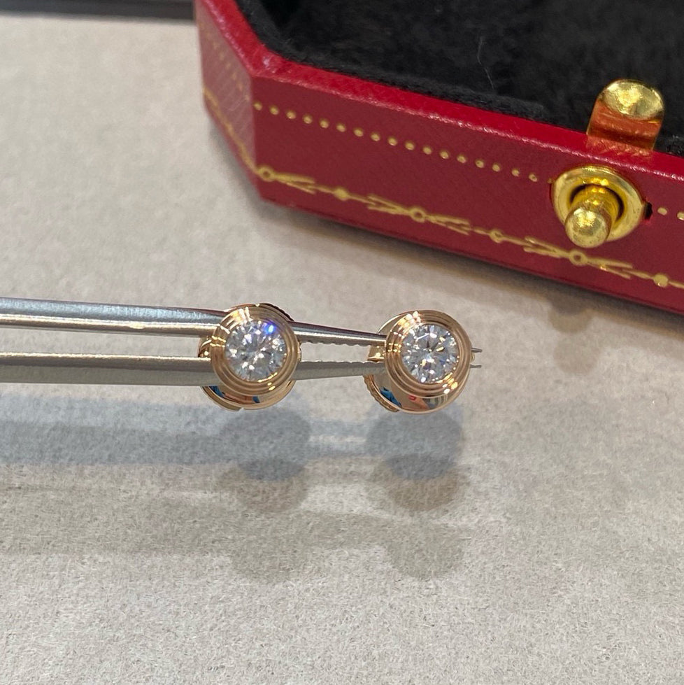 [Love's Uplift]DAMOUR DIAMOND EARRINGS
