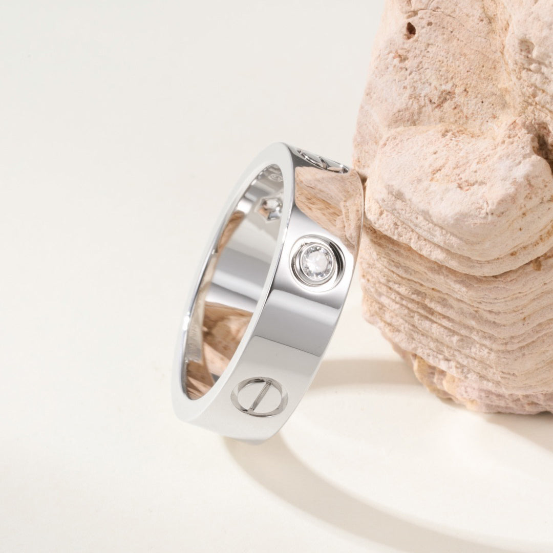 [Love's Uplift]LOVE 4MM 1 DIAMOND RING