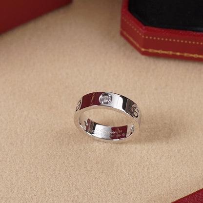 [Love's Uplift]LOVE 5.5MM 3 DIAMOND RING