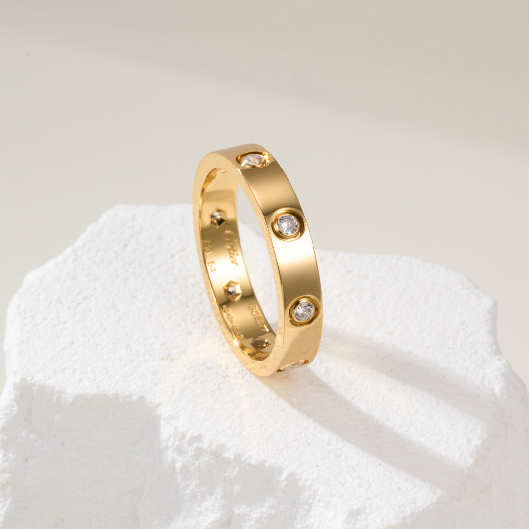 [Love's Uplift]LOVE 4MM 8 DIAMOND RING
