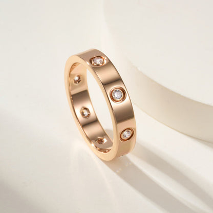 [Love's Uplift]LOVE 4MM 8 DIAMOND RING