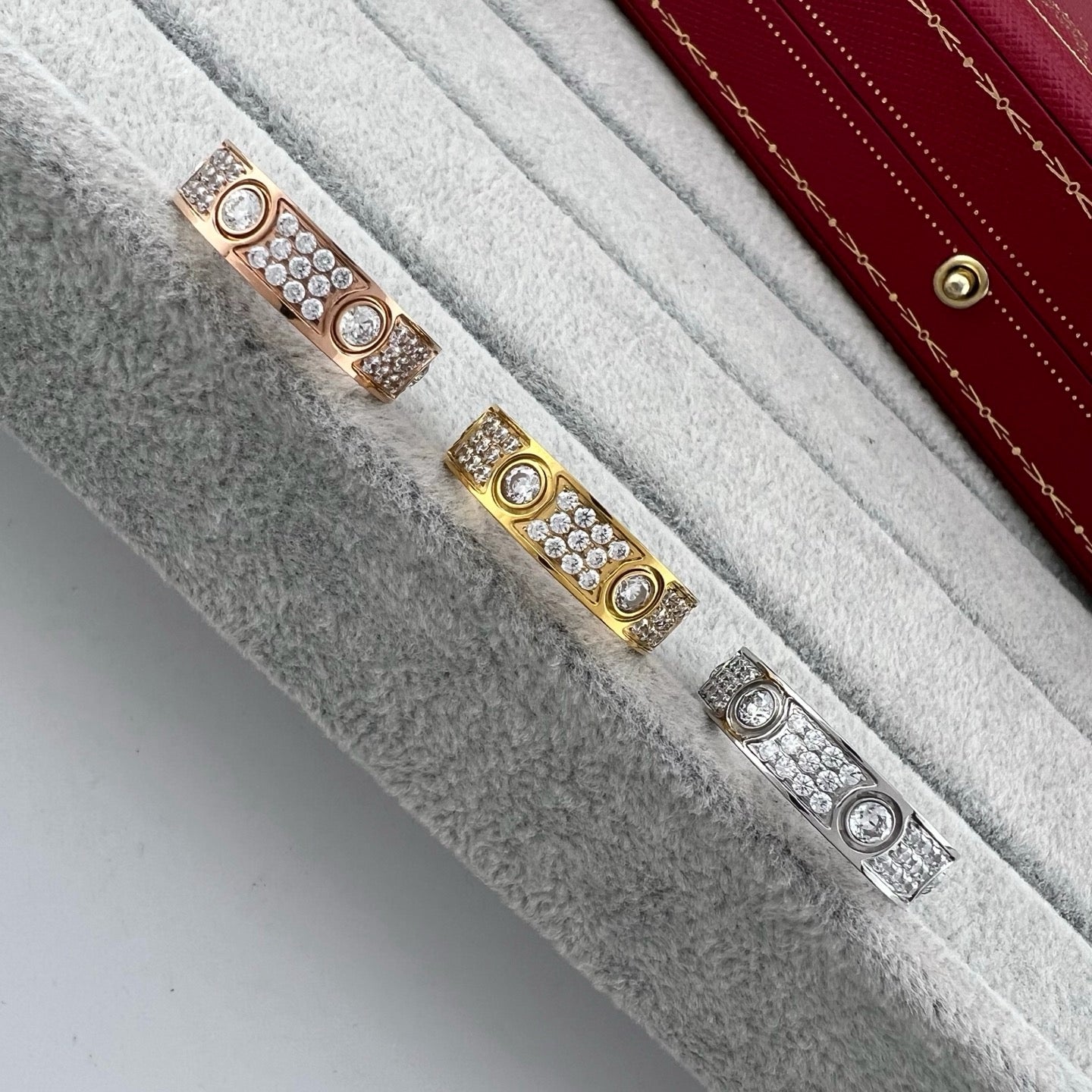 [Love's Uplift]LOVE 5.5MM FULL-PAVE 6-DIAMOND RING