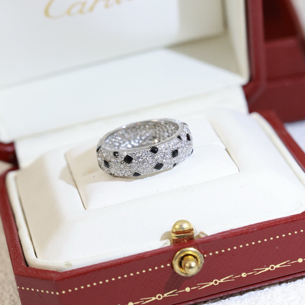 [Love's Uplift]PANTHERE SPOTTED FULL DIAMOND RING