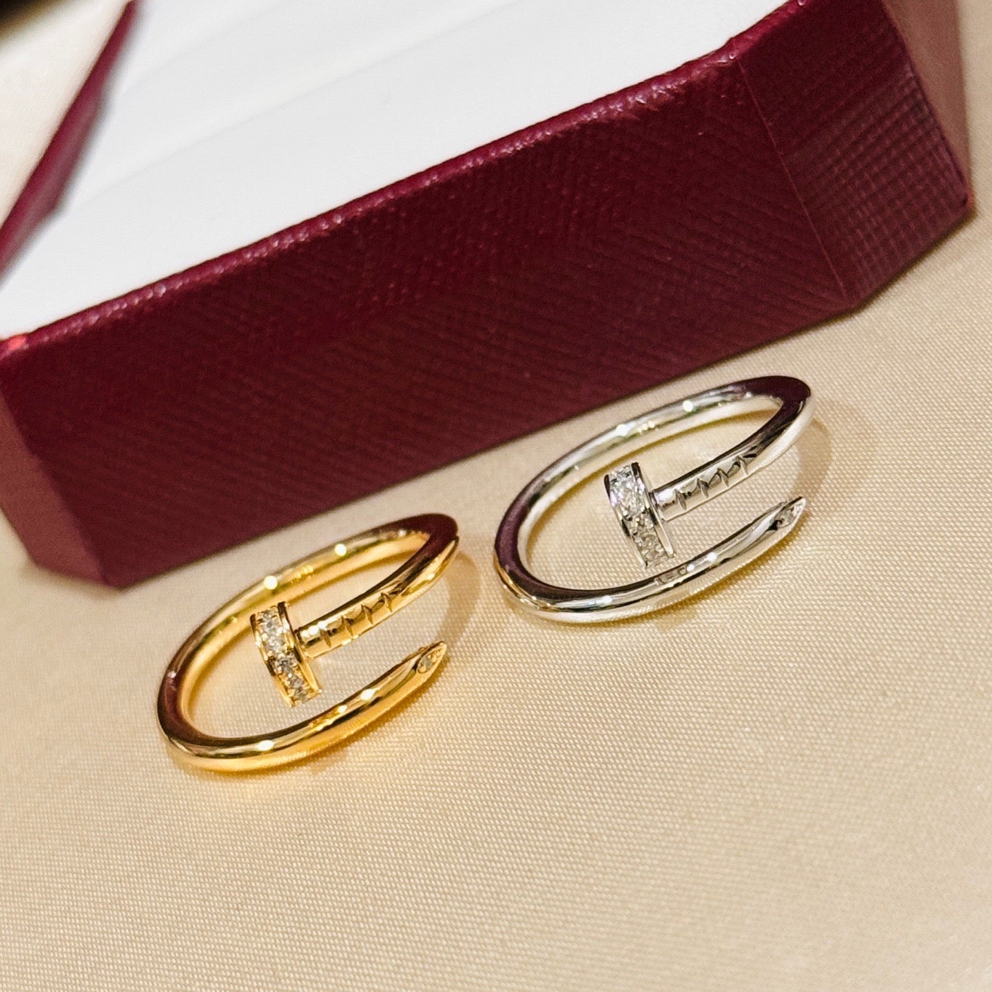 [Love's Uplift]JUSTE 1.8MM HALF DIAMOND RING