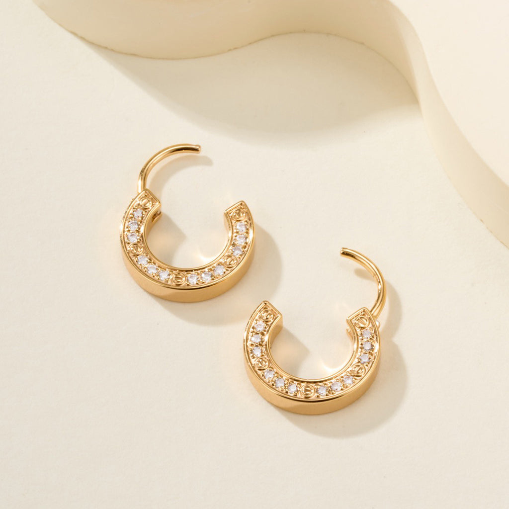 [Love's Uplift]LOVE DIAMOND EARRINGS