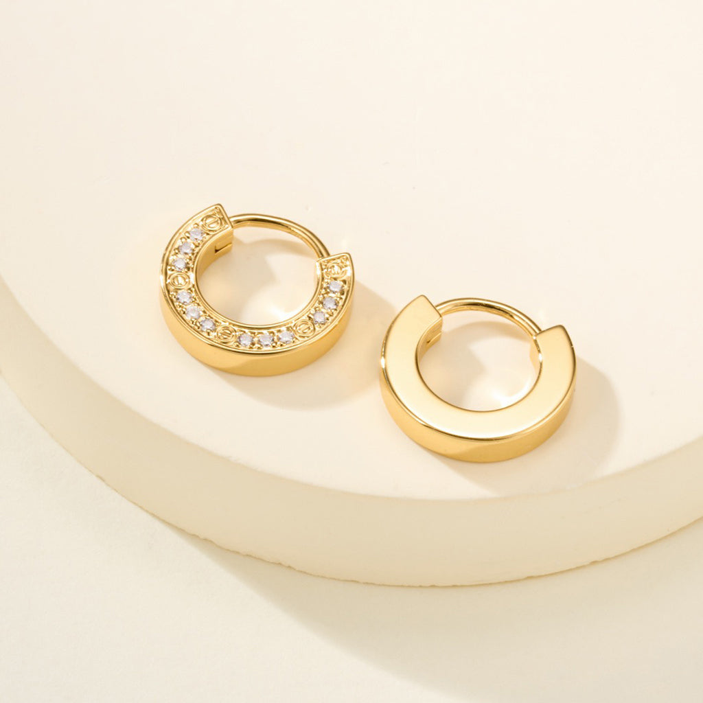 [Love's Uplift]LOVE DIAMOND EARRINGS